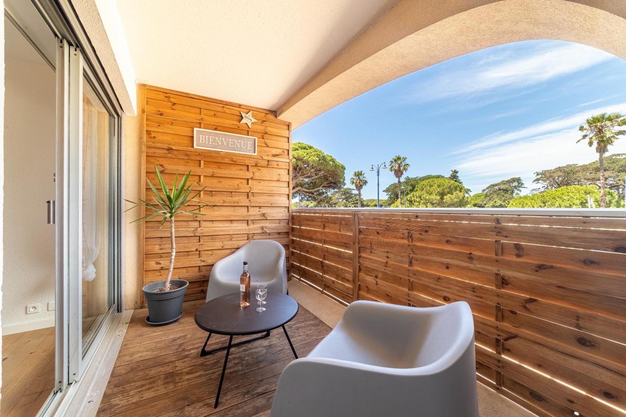 La Cigale Varoise - Hyeres La Plage Apartment Ruang foto